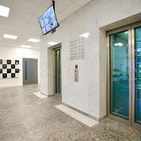 Bayard Apartments - 2 Bed Apartment Contractors Welcome Питерборо Екстериор снимка