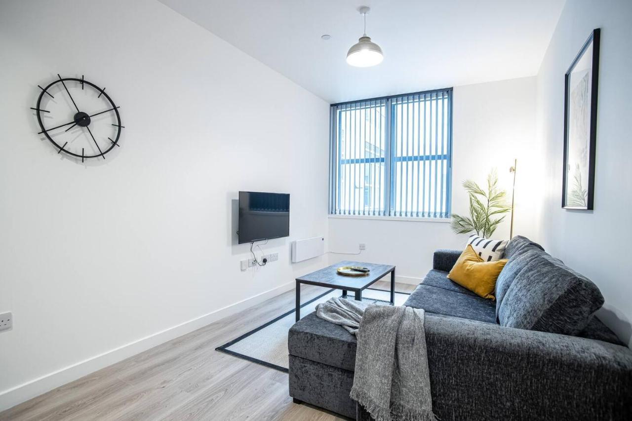 Bayard Apartments - 2 Bed Apartment Contractors Welcome Питерборо Екстериор снимка